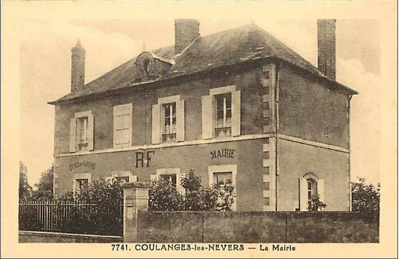 Coulanges les Nevers_Mairie.jpg