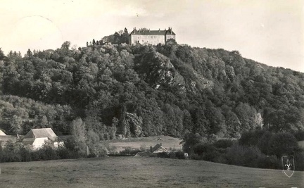 Larochemillay chateau manoir des Comtes