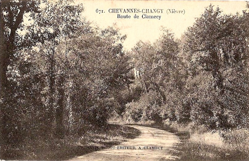 Chevannes Changy_Route de Clamecy.jpg