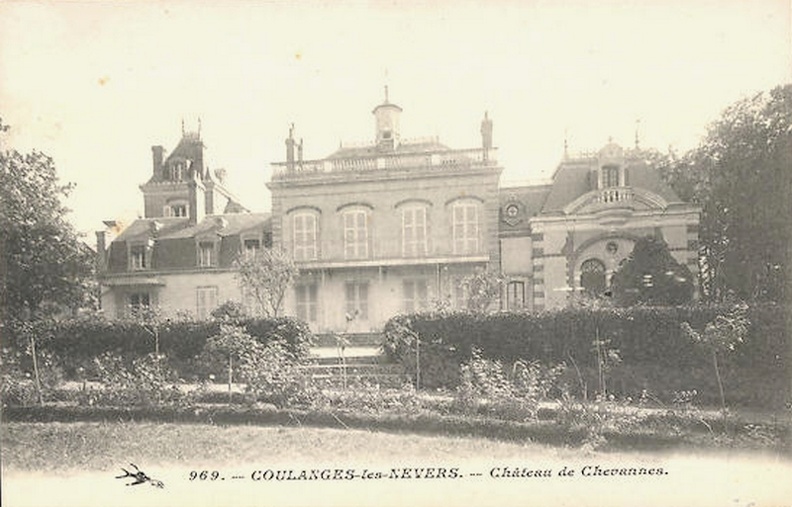 Coulanges les Nevers_Château de Chevannes.jpg