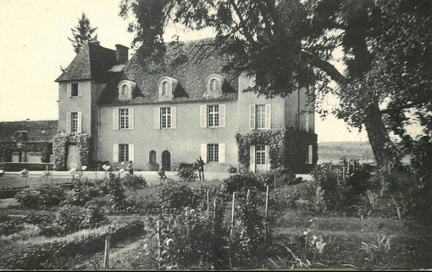 Achun Chateau