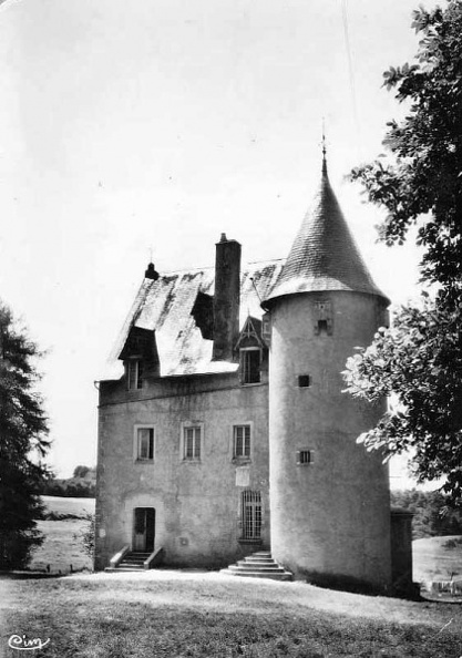 Alligny-en-Morvan_chateau_réglois.jpg