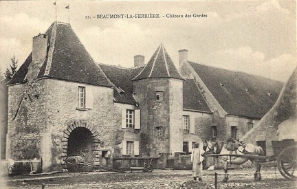 Beaumont la Ferrière château des Gardes