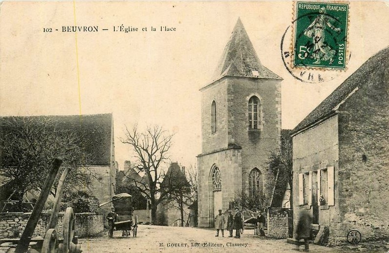 Beuvron église et place.JPG