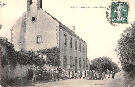 Bitry mairie et école