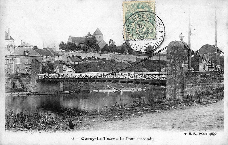 Cercy_la_Tour_Pont_suspendu.jpg