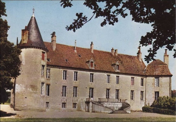 Cervon Château du Pontot1