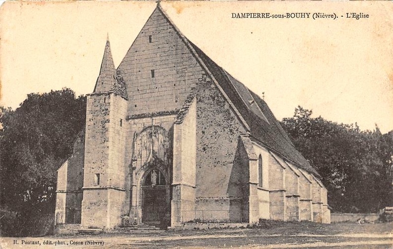 Dampierre sous Bouhy église 2.JPG