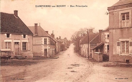Dampierre sous Bouhy rue principale
