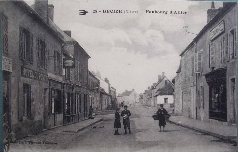 Decize faubourg d'Allier 2.jpg