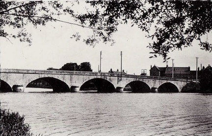 Decize pont Aron 1952
