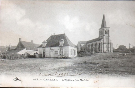 Chasnay Eglise et mairie