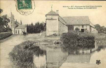 Château-Chinon Ferme du château de Champigny