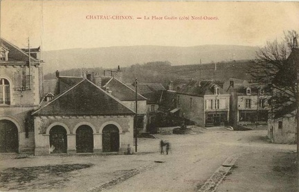 Château-Chinon Place Gudin1