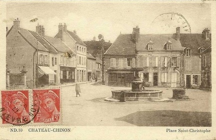 Château-Chinon Place Saint-Christophe2