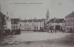 Château-Chinon Place Saint-Christophe5