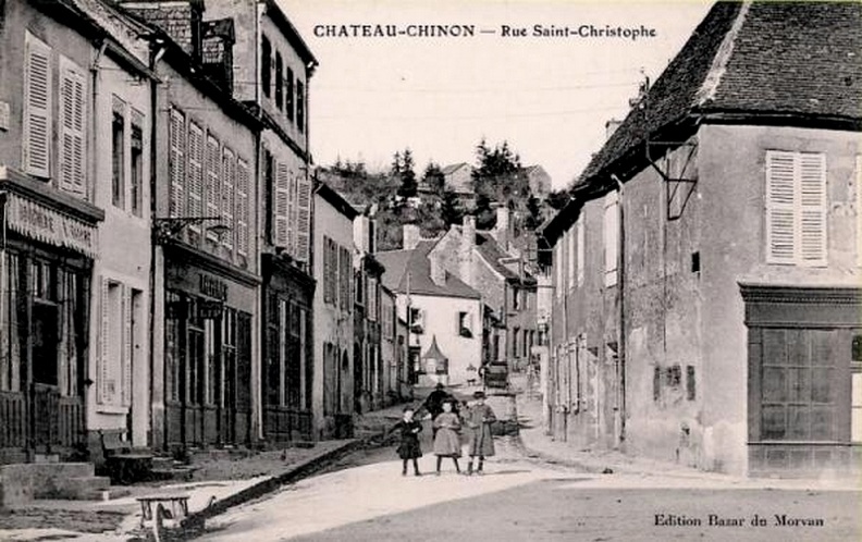 Château-Chinon_Rue Saint-Christophe.jpg