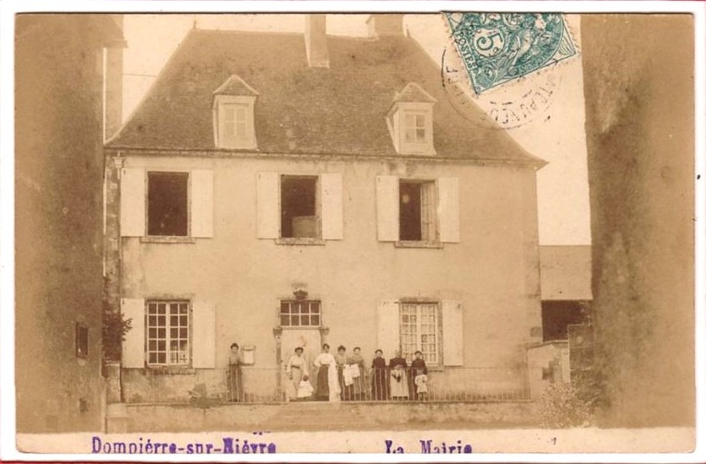 Dompierre sur Nièvre mairie