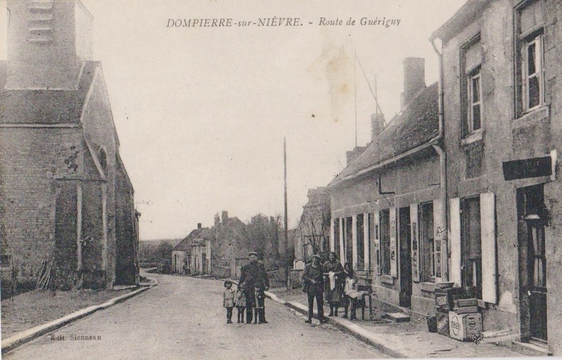 Dompierre sur Nièvre route de Guérigny.jpg