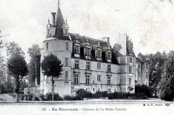 Fleury sur Loire chateau de la Motte Farchat
