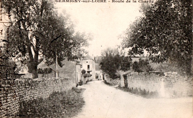 Germigny sur Loire route de La Charité.jpg