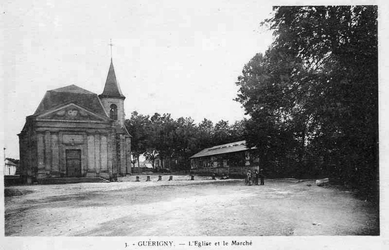 Guérigny_Église_et_marché.jpg