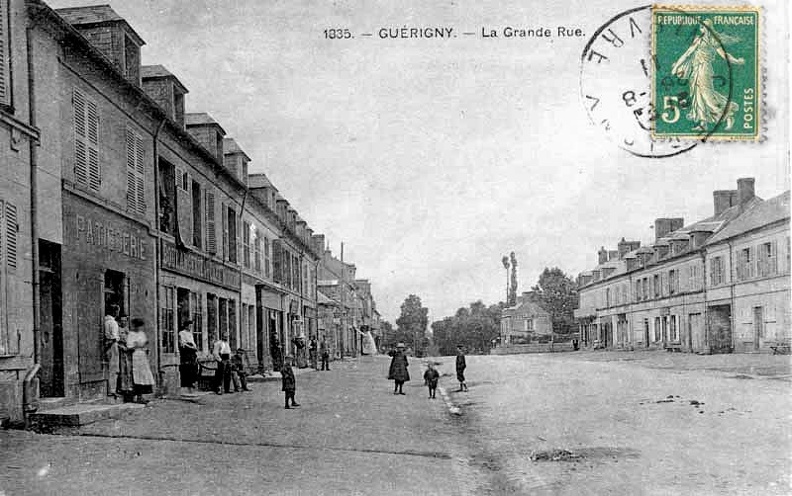Guérigny Grande rue 01