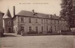 Chaumard Ecoles et mairie