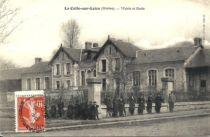 La Celle sur Loire mairie et école
