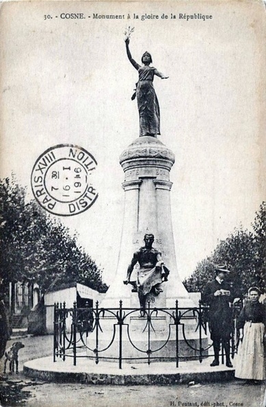 Cosne sur Loire_Monument à la gloire de la République.jpg