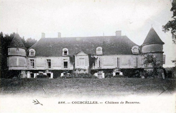 Courcelles Château de Bazarne