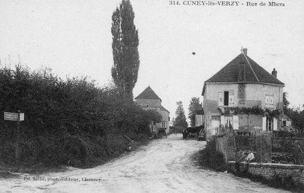 Cuncy lès Varzy Rue de Mhers