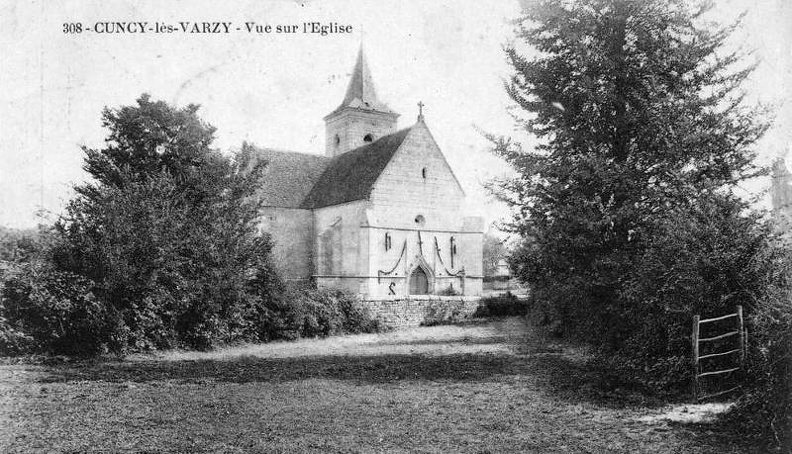 Cuncy lès Varzy_Vue sur l'église.jpg