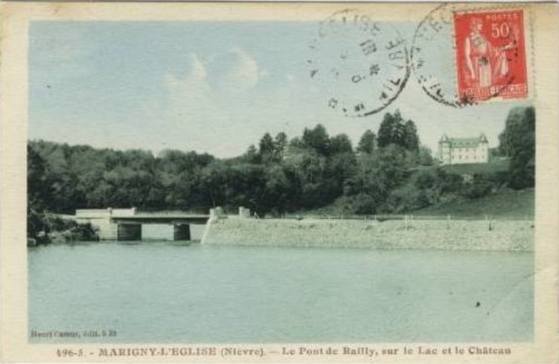 Marigny l'Eglise_Pont de Railly et château.jpg