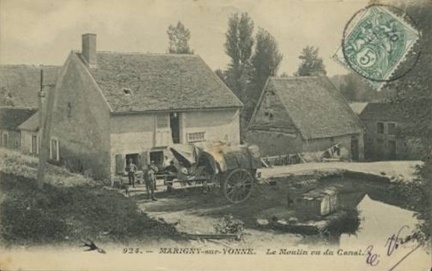 Marigny-sur-Yonne Moulin vu du canal