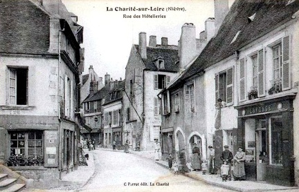 La Charité sur Loire rue des Hotelleries