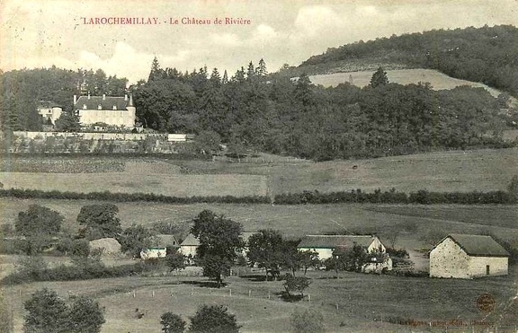 Larochemillay chateau de Rivière 2