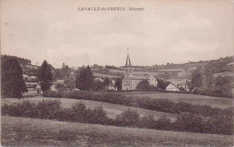 Lavault de Frétoy vue 3.jpg
