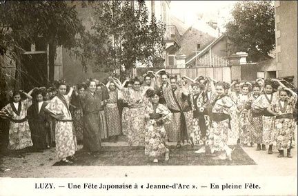 Luzy fête japonaise