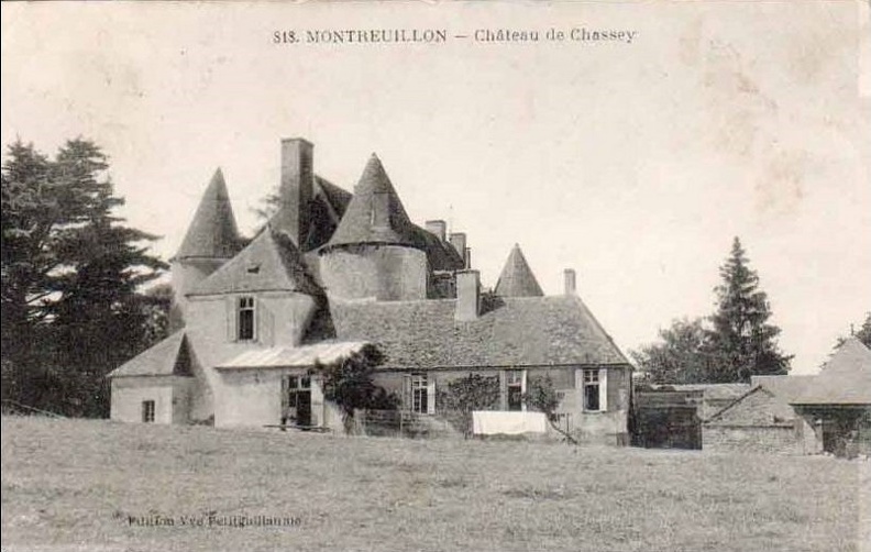 Montreuillon_Château de Chassy.jpg