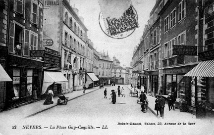 Nevers place Guy Coquille 2