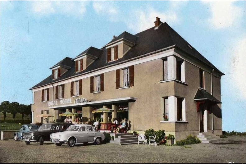 Montsauche_Idéal hôtel.jpg