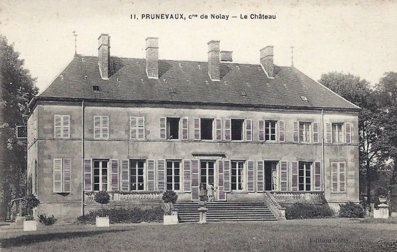 Nolay chateau de Prunevaux 1.jpg