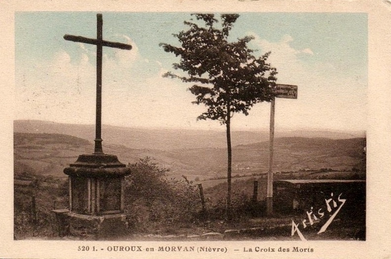 Ouroux en Morvan croix