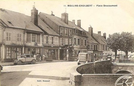 Moulins Engilbert Place Boucaumont3