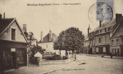 Moulins Engilbert Place Boucaumont4