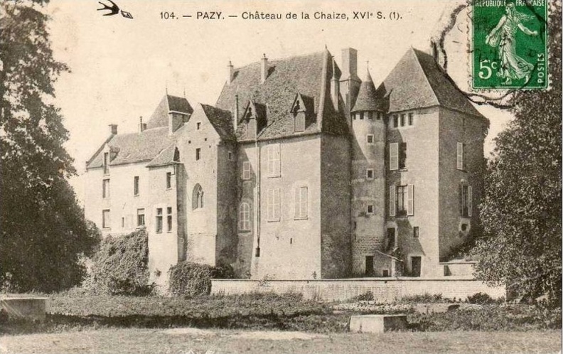 Pazy_Château de la Chaize.jpg