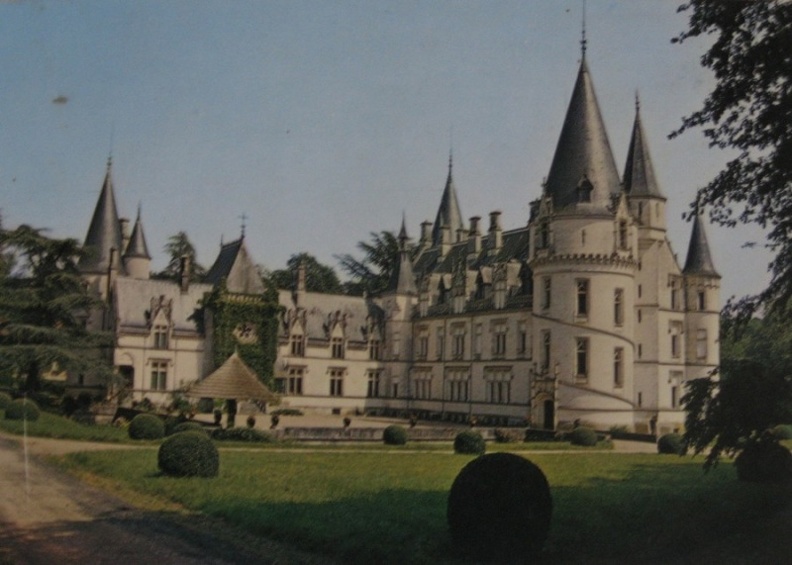 Pouilly sur Loire_Château du Nozet3.jpg