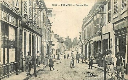 Prémery Grande rue1