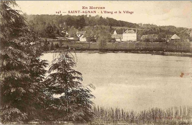 Saint Agnan_Etang et village.jpg